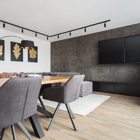 Exclusive Business Apartments Near Ice Krakow Congress Centre And Wawel Castle By Inpoint * Krakov