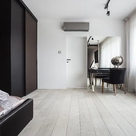 Exclusive Business Apartments Near Ice Krakow Congress Centre And Wawel Castle By Inpoint Apartmán *